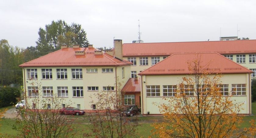 Zdjęcie archiwalne budynku Zespołu Szkolno-Przedszkolnego w Sejnach