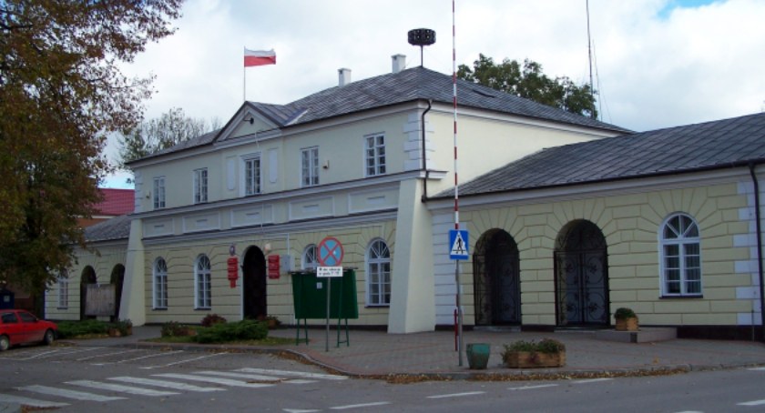 Zdjęcie ratusza sejneńskiego