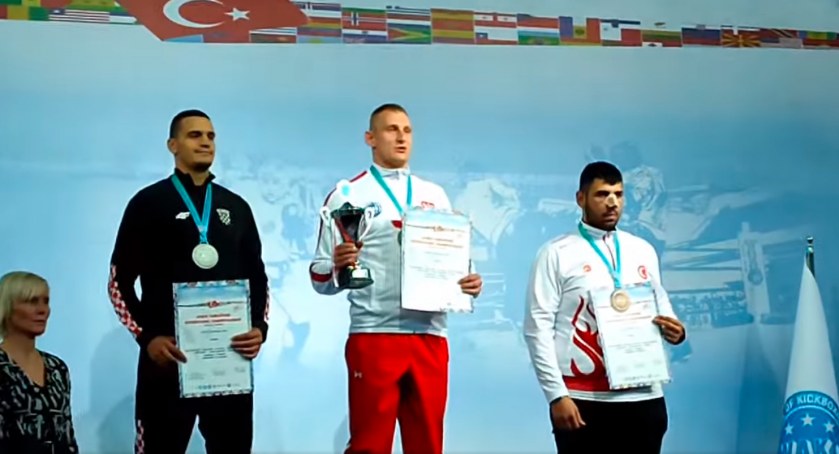 Zdjęcie zawodników kat. +91 kg na podium Mistrzostw Europy