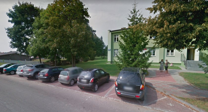 Zdjęcie parkingu przy ul. Wileńskiej 45 w Sejnach