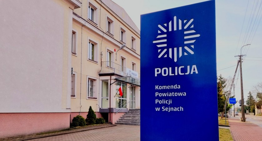 Zdjęcie komendy Policji w Sejnach
