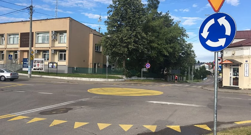 Zdjęcie tymczasowego ronda w Sejnach