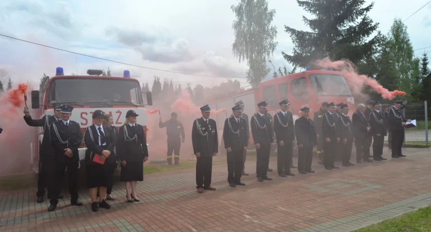 Zdjęcie druhen i druhów OSP Berżniki