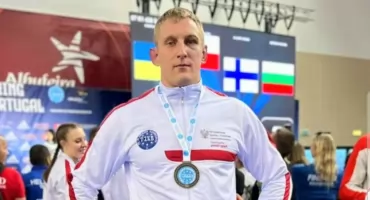 R. Dochód reprezentantem Polski w Chinach