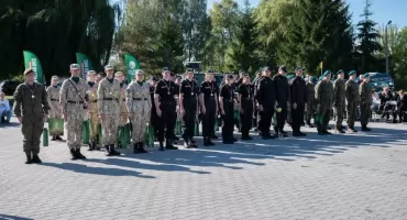 Przegląd musztry klas mundurowych